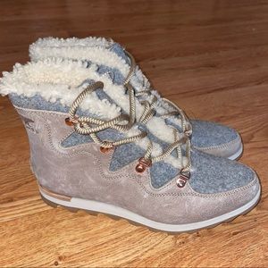 Sorel waterproof snow boots